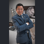 O minilifting proporciona rejuvenescimento facial menos invasivo, ideal para quem busca resultados discretos, observa Milton Seigi Hayashi.