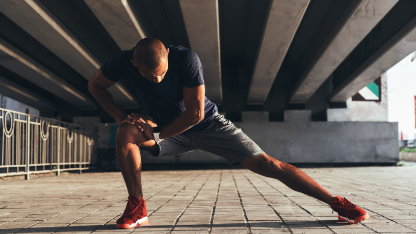 Luciano Colicchio Fernandes mostra por que o aquecimento e o alongamento são essenciais para prevenir lesões e melhorar o desempenho no esporte.